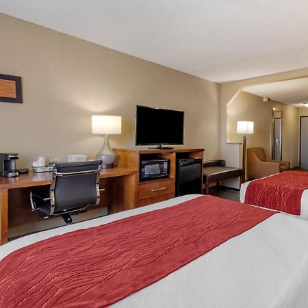 Comfort Inn & Suites Hays I-70 Luaran gambar