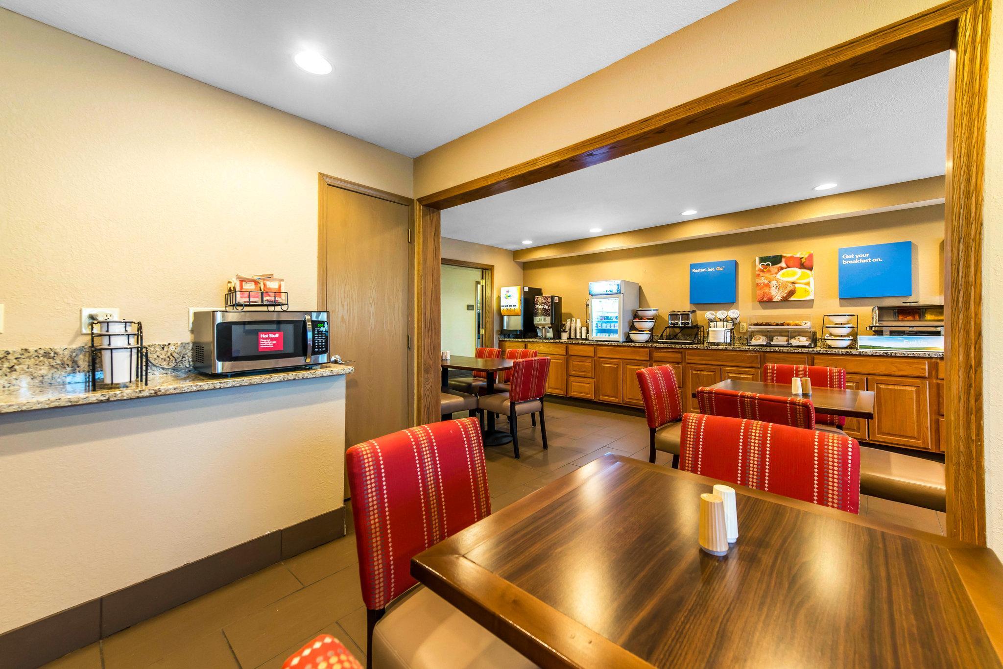 Comfort Inn & Suites Hays I-70 Luaran gambar