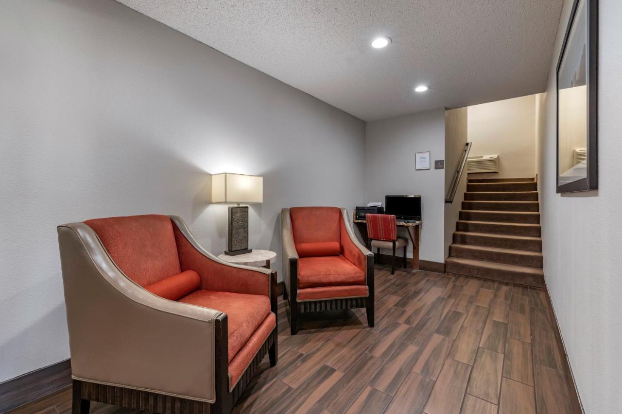 Comfort Inn & Suites Hays I-70 Luaran gambar