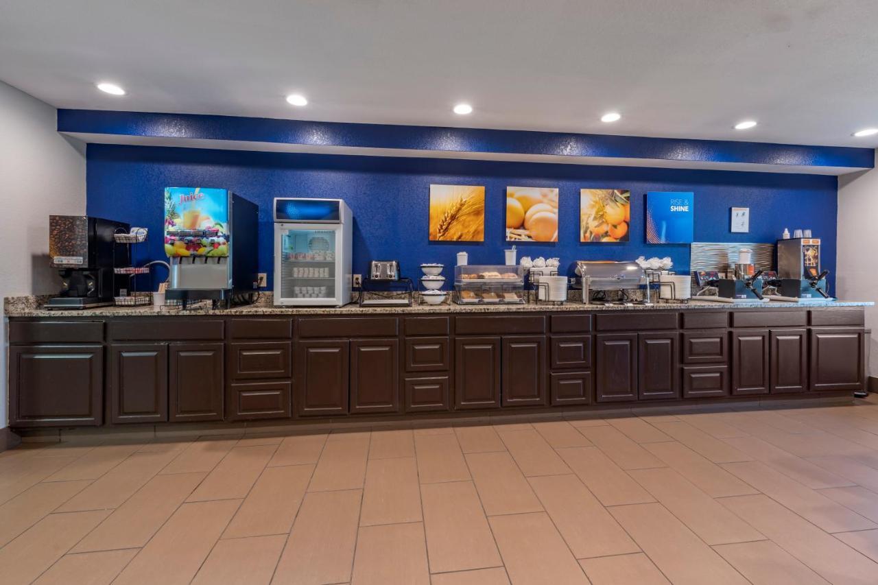 Comfort Inn & Suites Hays I-70 Luaran gambar