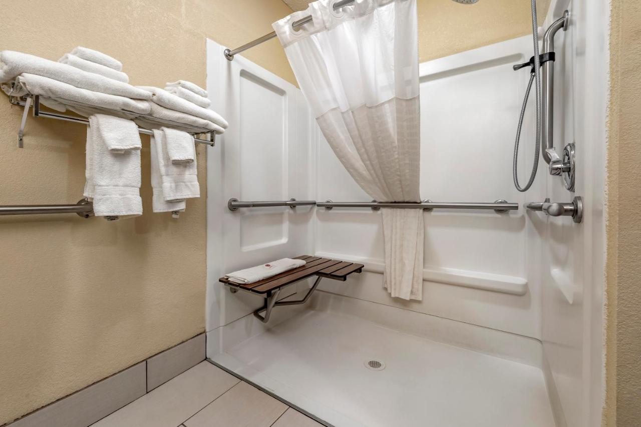Comfort Inn & Suites Hays I-70 Luaran gambar