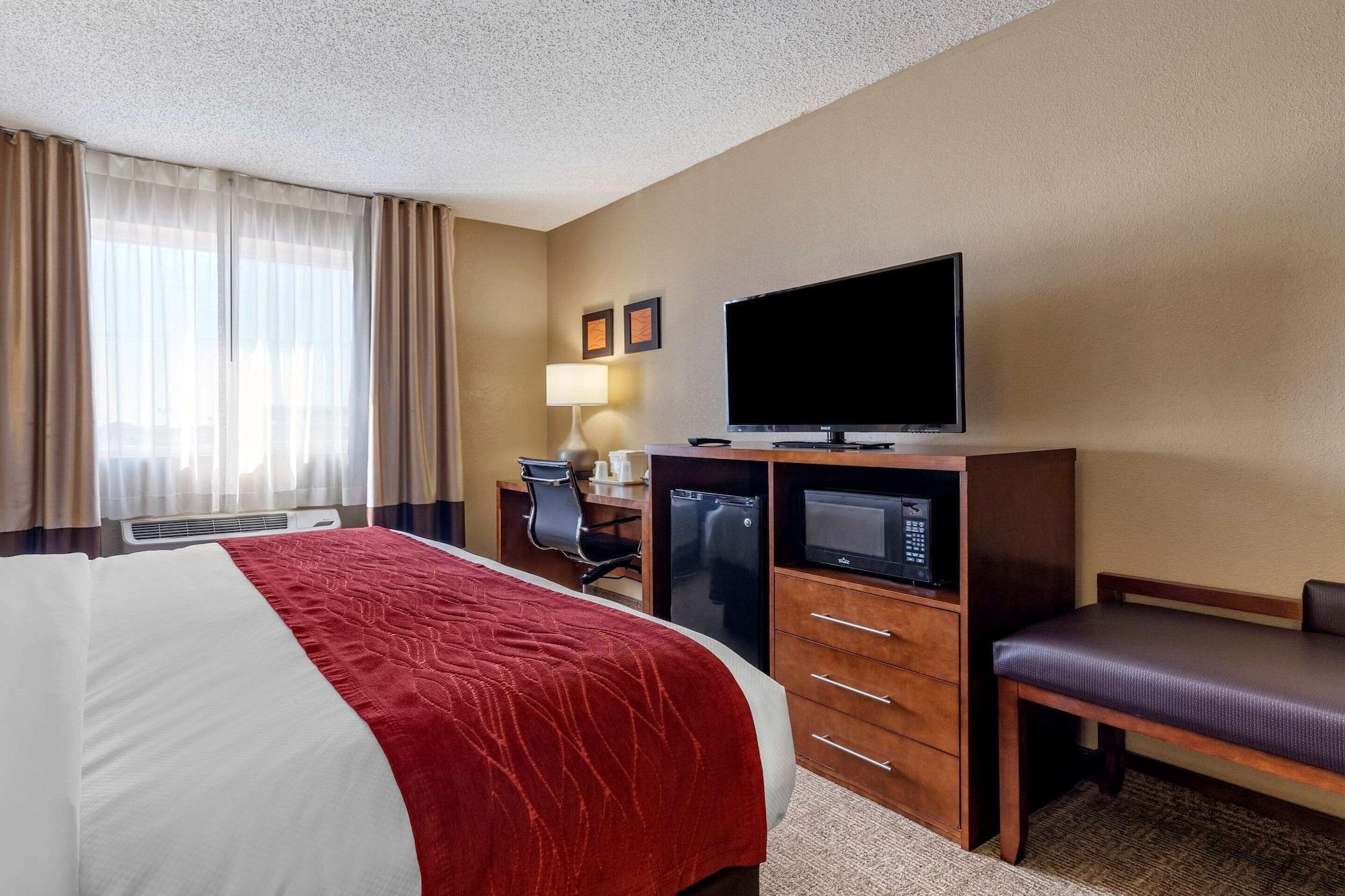 Comfort Inn & Suites Hays I-70 Luaran gambar